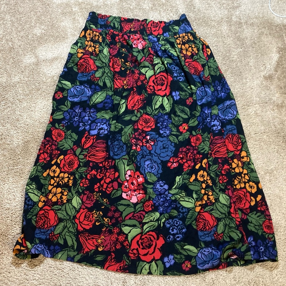 Lucy & Yak L Maria Poppy Skirt. Rose Leaves Floral Pockets. Midi Maxi